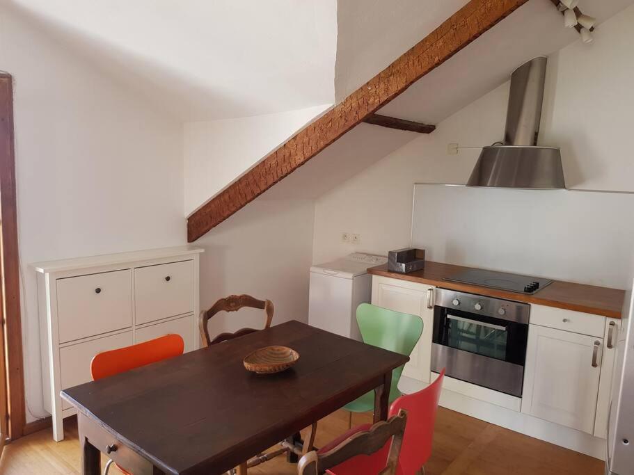 Appartement Pres Des Plages Du Mourillon Тулон Экстерьер фото